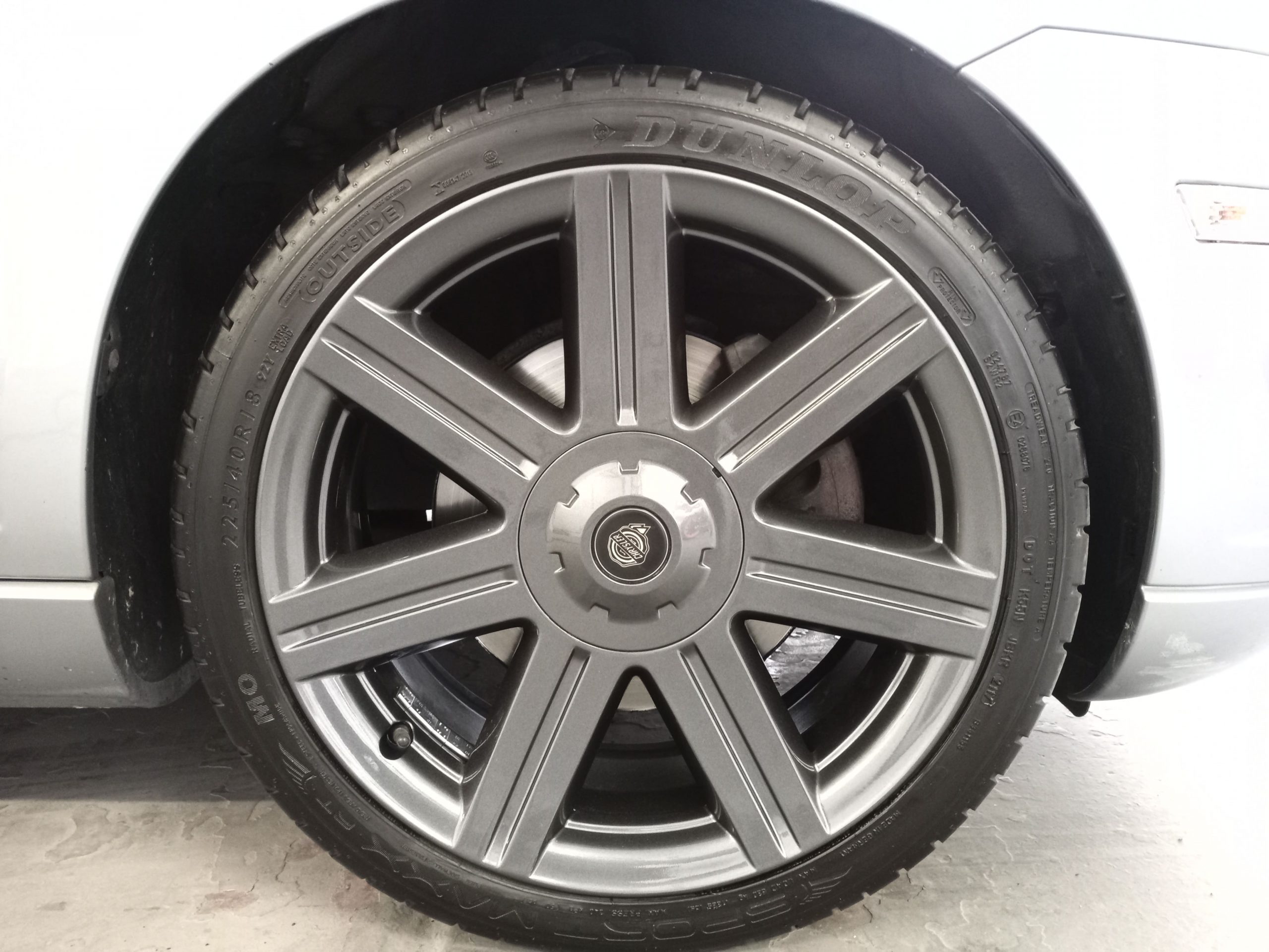 Chrysler alloy wheel colou change wakefield-min